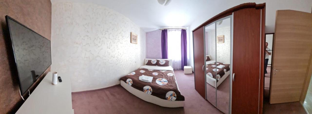 RIN Grand regim hotelier Boekarest Buitenkant foto